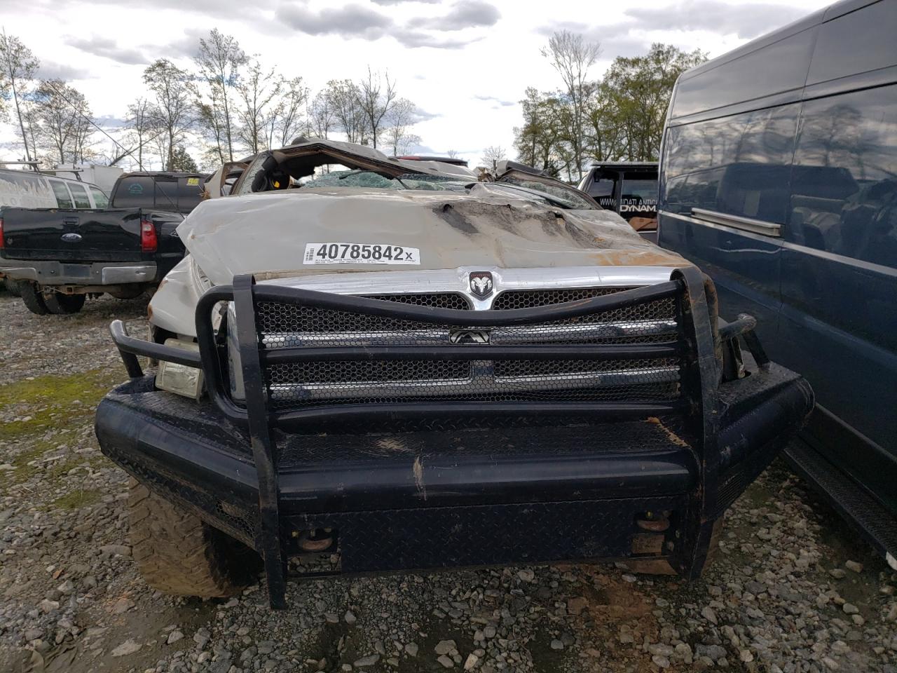Photo 7 from auction – 2001 DODGE RAM 2500 with VIN 3B7KF23641G218541