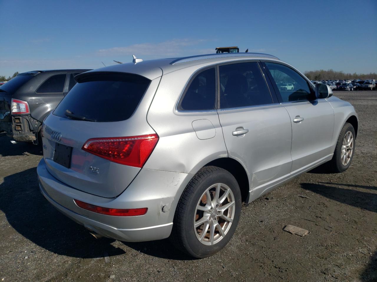 Photo 4 from auction – 2011 AUDI Q5 PREMIUM with VIN WA1LFAFPXBA067346