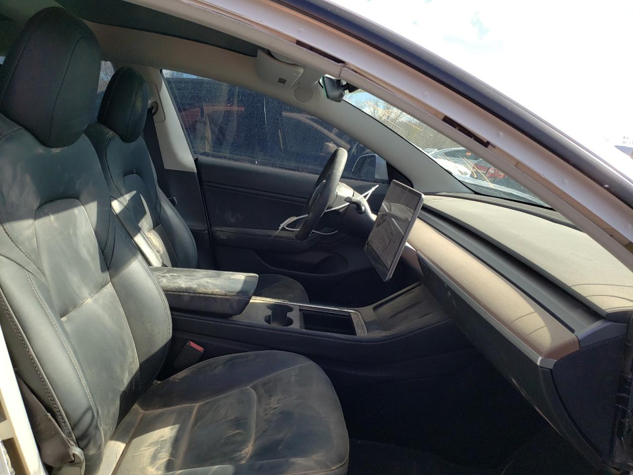 Photo 5 from auction – 2021 TESLA MODEL 3 with VIN 5YJ3E1EB2MF928236