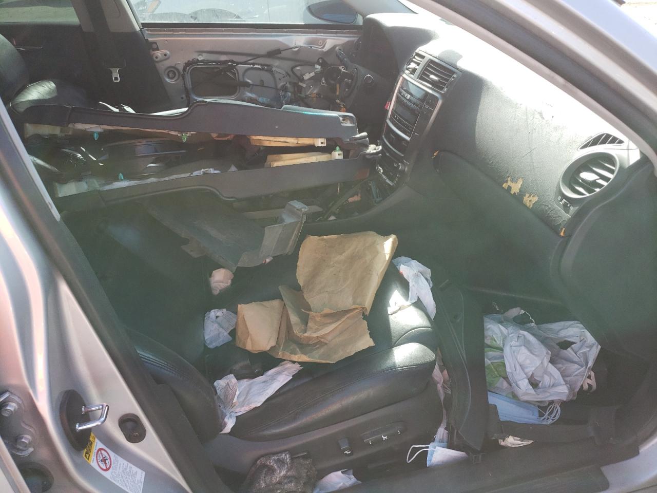 Photo 5 from auction – 2006 LEXUS IS 250 with VIN JTHBK262062011535