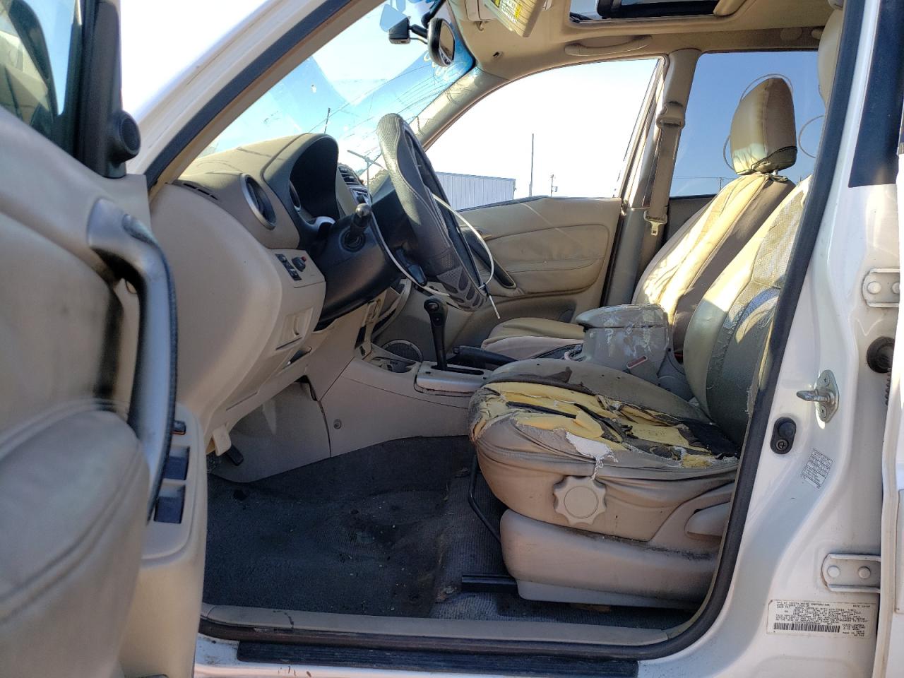 Photo 5 from auction – 2002 TOYOTA RAV4 with VIN JTEGH20V920068682
