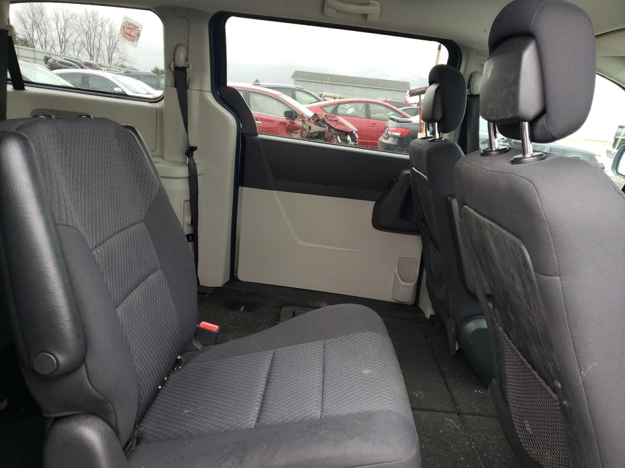 Photo 6 from auction – 2010 DODGE GRAND CARA with VIN 2D4RN5D10AR497280