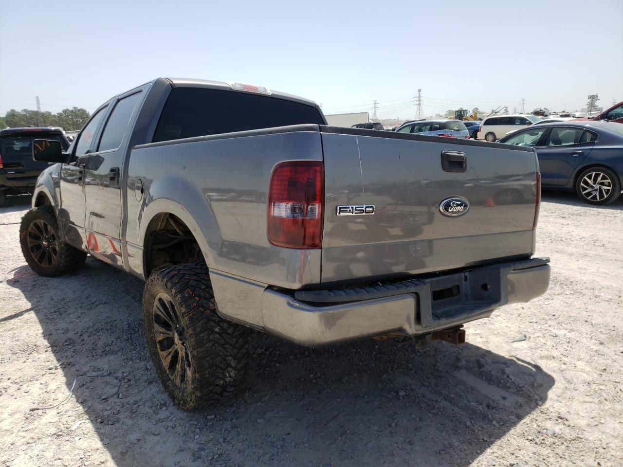 Photo 3 from auction – 2005 FORD F150 SUPER with VIN 1FTPW12525FB62518