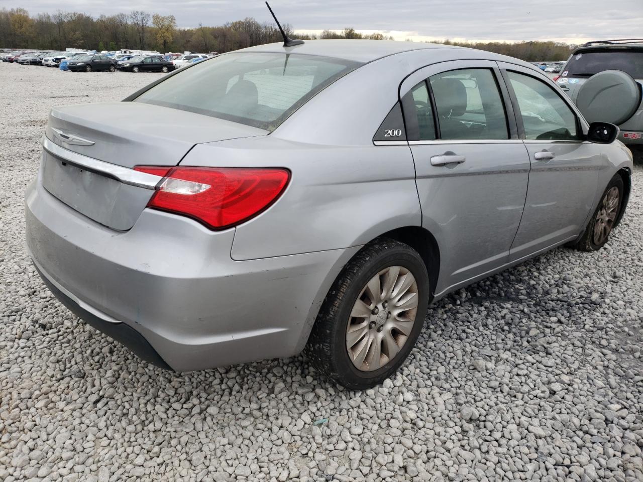 Photo 4 from auction – 2013 CHRYSLER 200 LX with VIN 1C3CCBAG6DN724235