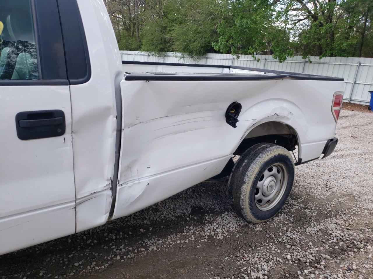 Photo 9 from auction – 2014 FORD F150 with VIN 1FTMF1CM8EKF01010