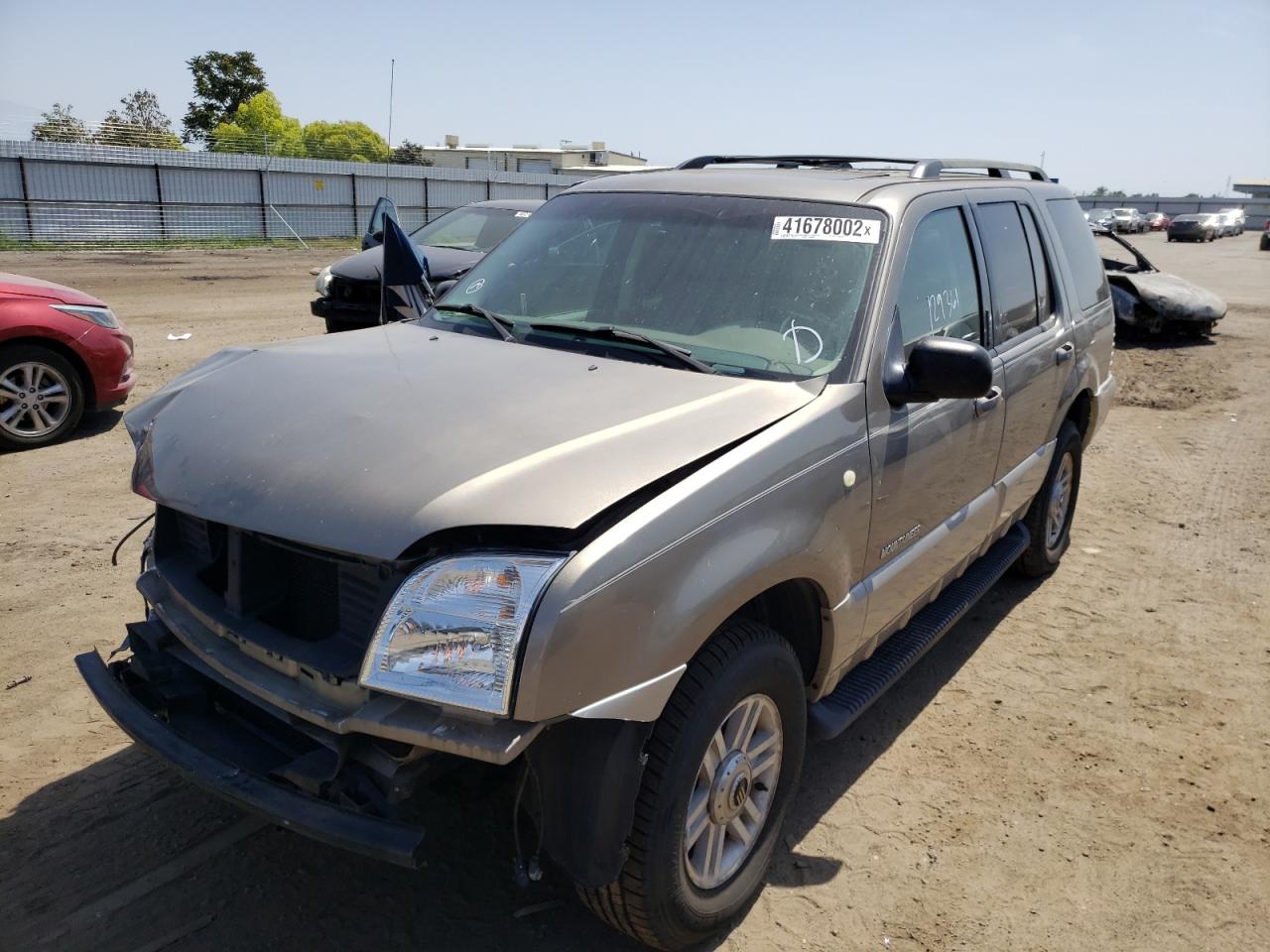 Photo 2 from auction – 2002 MERCURY MOUNTAINEE with VIN 4M2ZU86W72ZJ31702