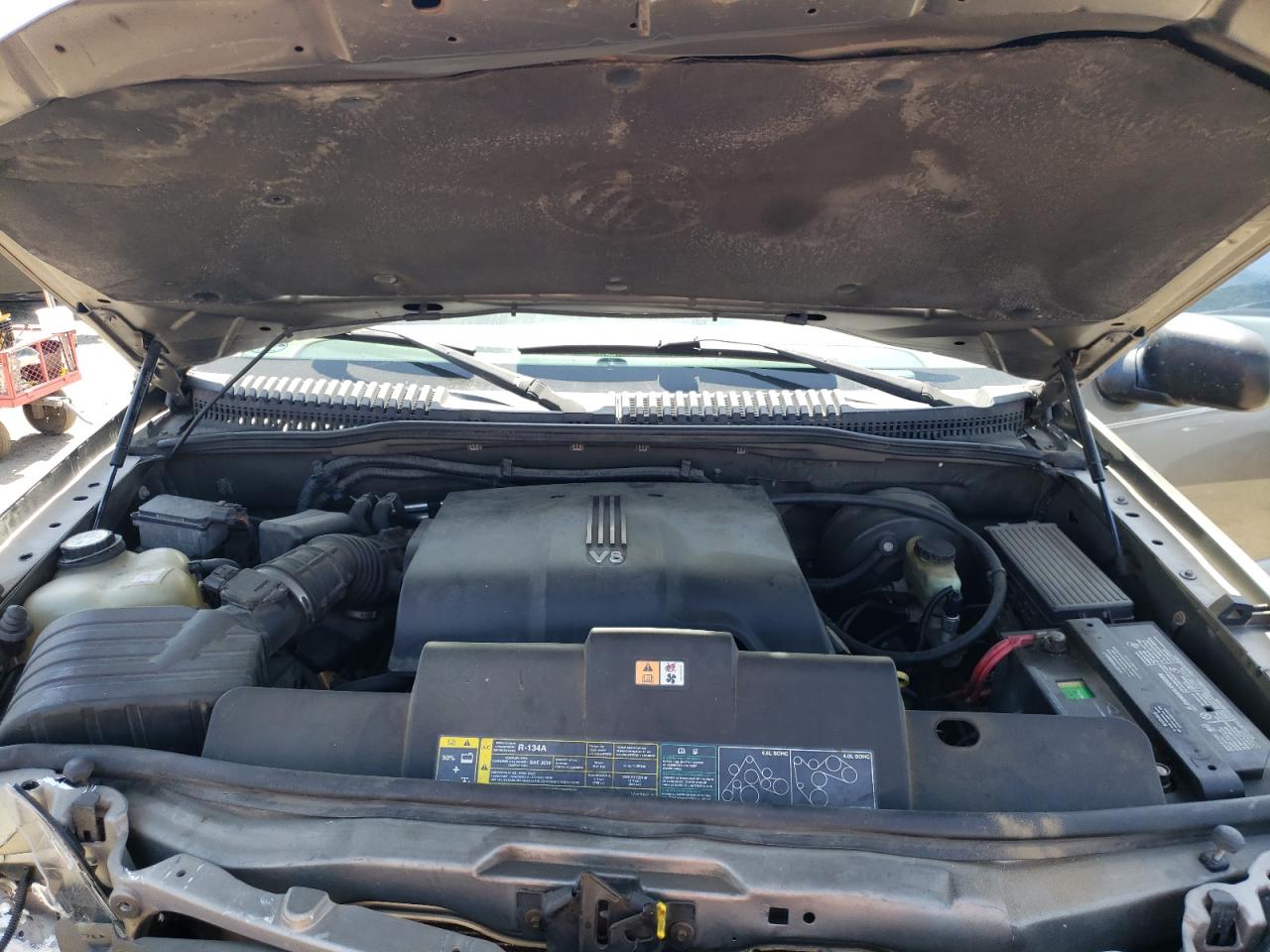 Photo 7 from auction – 2002 MERCURY MOUNTAINEE with VIN 4M2ZU86W72ZJ31702