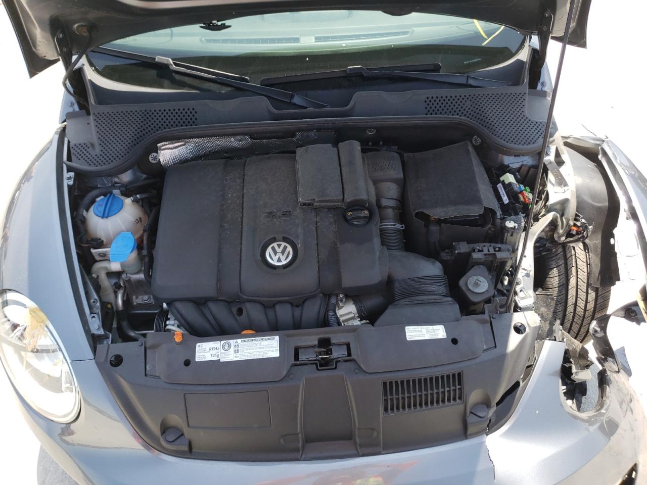 Photo 7 from auction – 2012 VOLKSWAGEN BEETLE with VIN 3VWJP7AT4CM627655