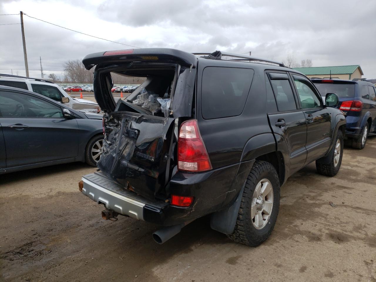 Photo 4 from auction – 2004 TOYOTA 4RUNNER LI with VIN JTEBU17R640033223
