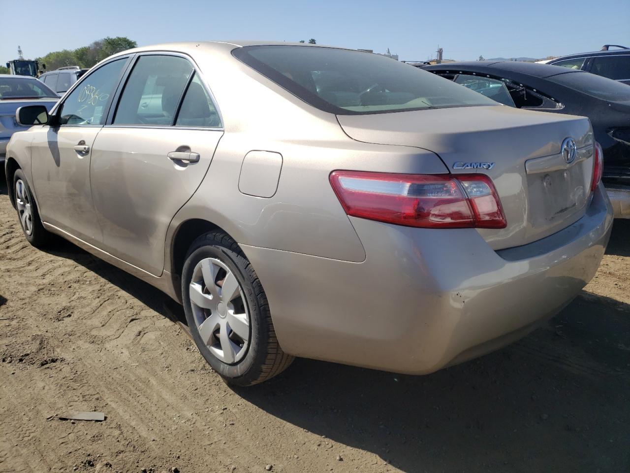 Photo 3 from auction – 2007 TOYOTA CAMRY CE with VIN 4T1BE46K87U698222