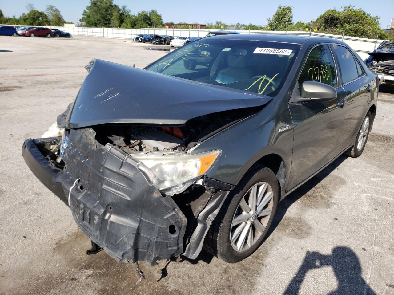Photo 2 from auction – 2012 TOYOTA CAMRY HYBR with VIN 4T1BD1FK2CU036700