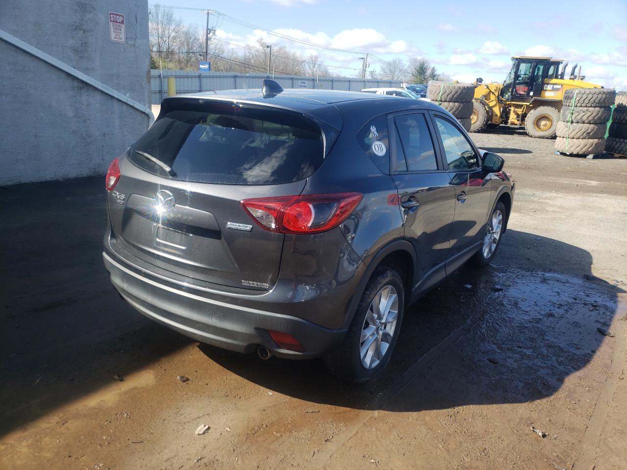 Photo 4 from auction – 2015 MAZDA CX-5 GT with VIN JM3KE4DY1F0472984