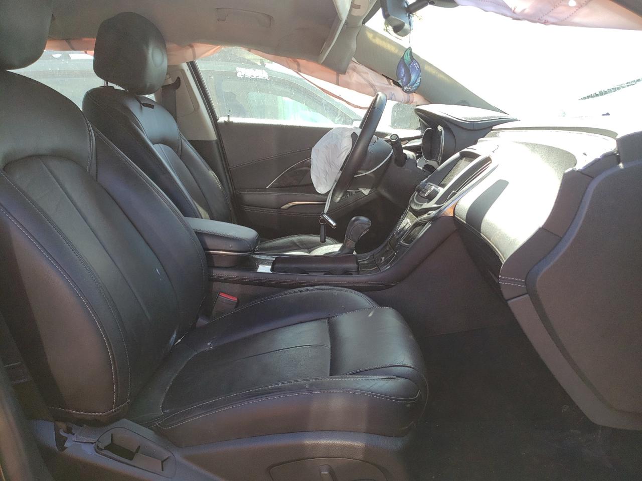 Photo 5 from auction – 2014 BUICK LACROSSE with VIN 1G4GB5G31EF239501