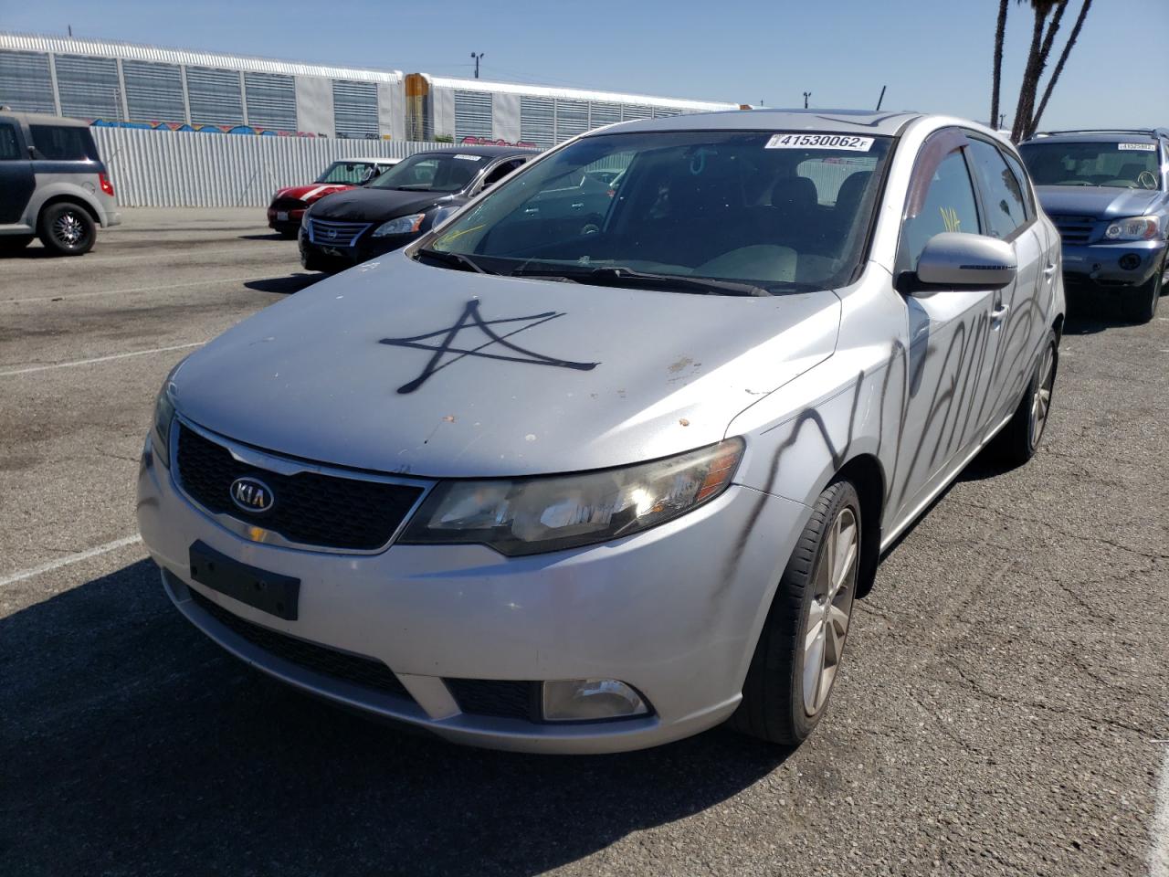 Zdjęcie 2 z aukcji – 2011 KIA FORTE SX z VIN KNAFW5A38B5338036