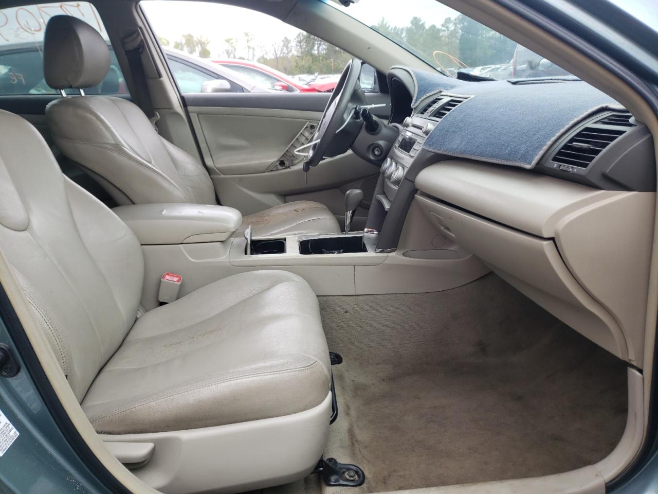 Photo 5 from auction – 2010 TOYOTA CAMRY BASE with VIN 4T1BF3EK0AU548671