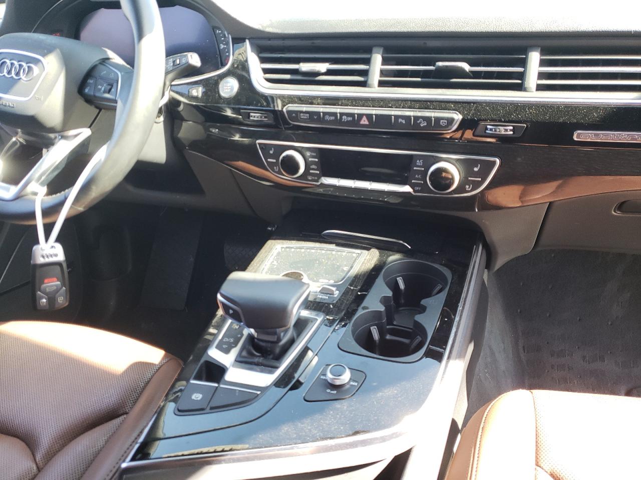 Photo 9 from auction – 2018 AUDI Q7 PRESTIG with VIN WA1VAAF7XJD054715