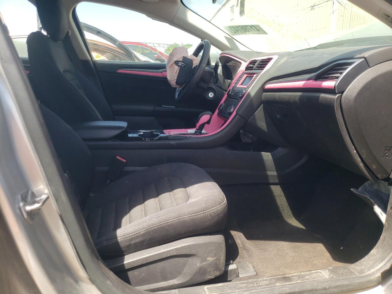 Photo 5 from auction – 2014 FORD FUSION SE with VIN 3FA6P0H78ER257993