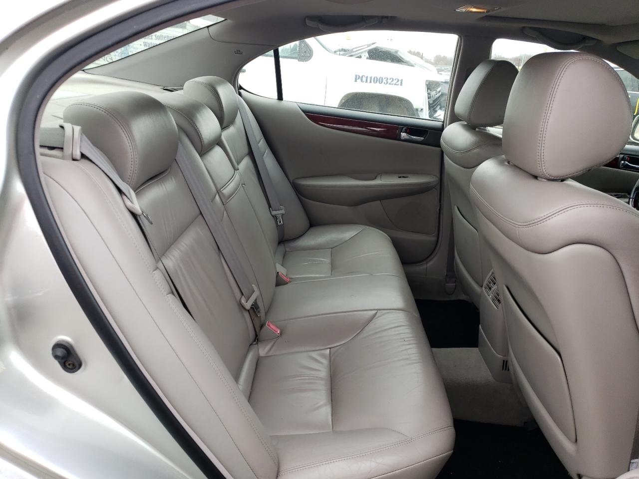 Photo 6 from auction – 2003 LEXUS ES 300 with VIN JTHBF30G836004187