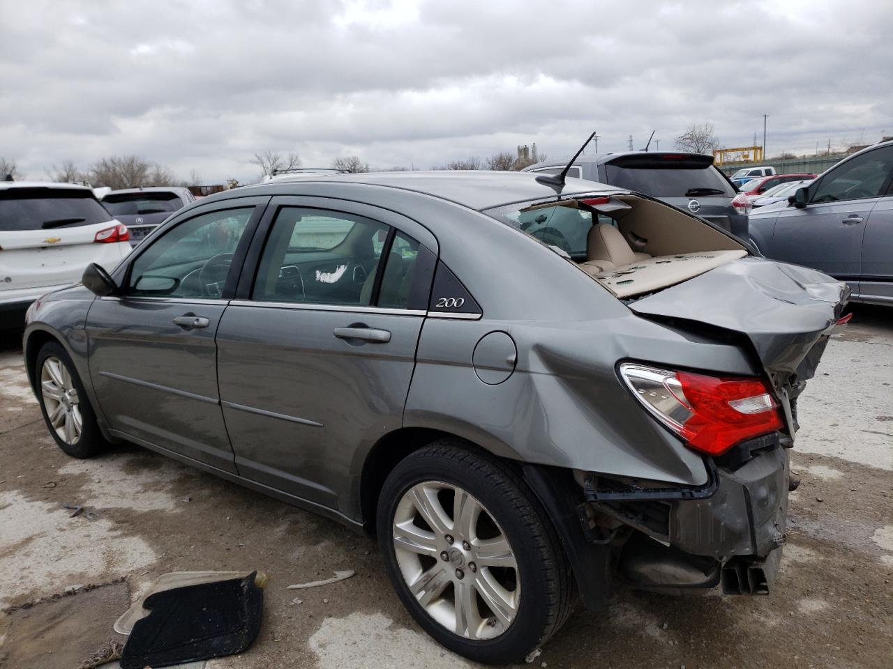 Photo 3 from auction – 2013 CHRYSLER 200 TOURIN with VIN 1C3CCBBB8DN704331