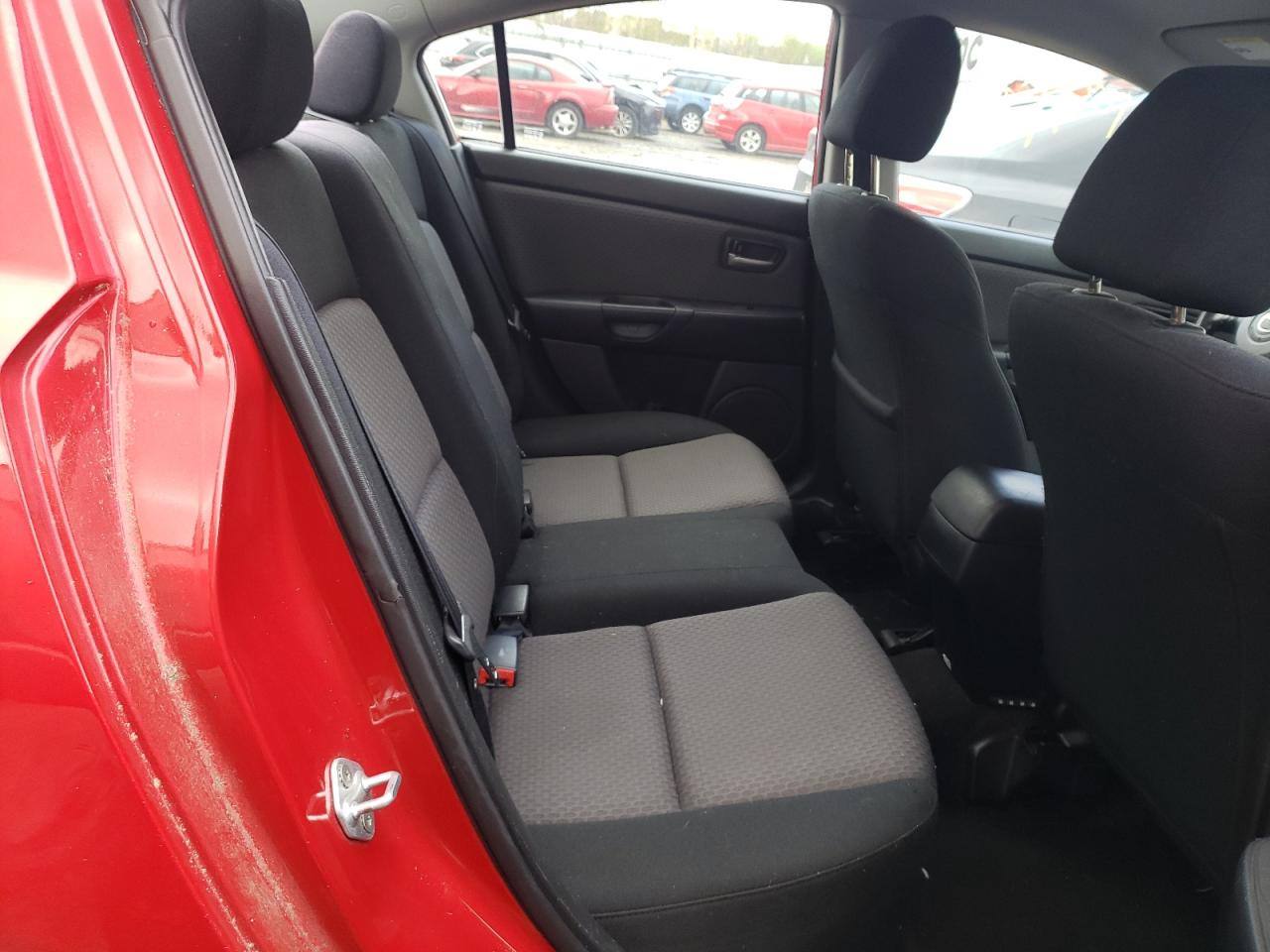 Photo 6 from auction – 2006 MAZDA 3 I with VIN JM1BK32F261461824
