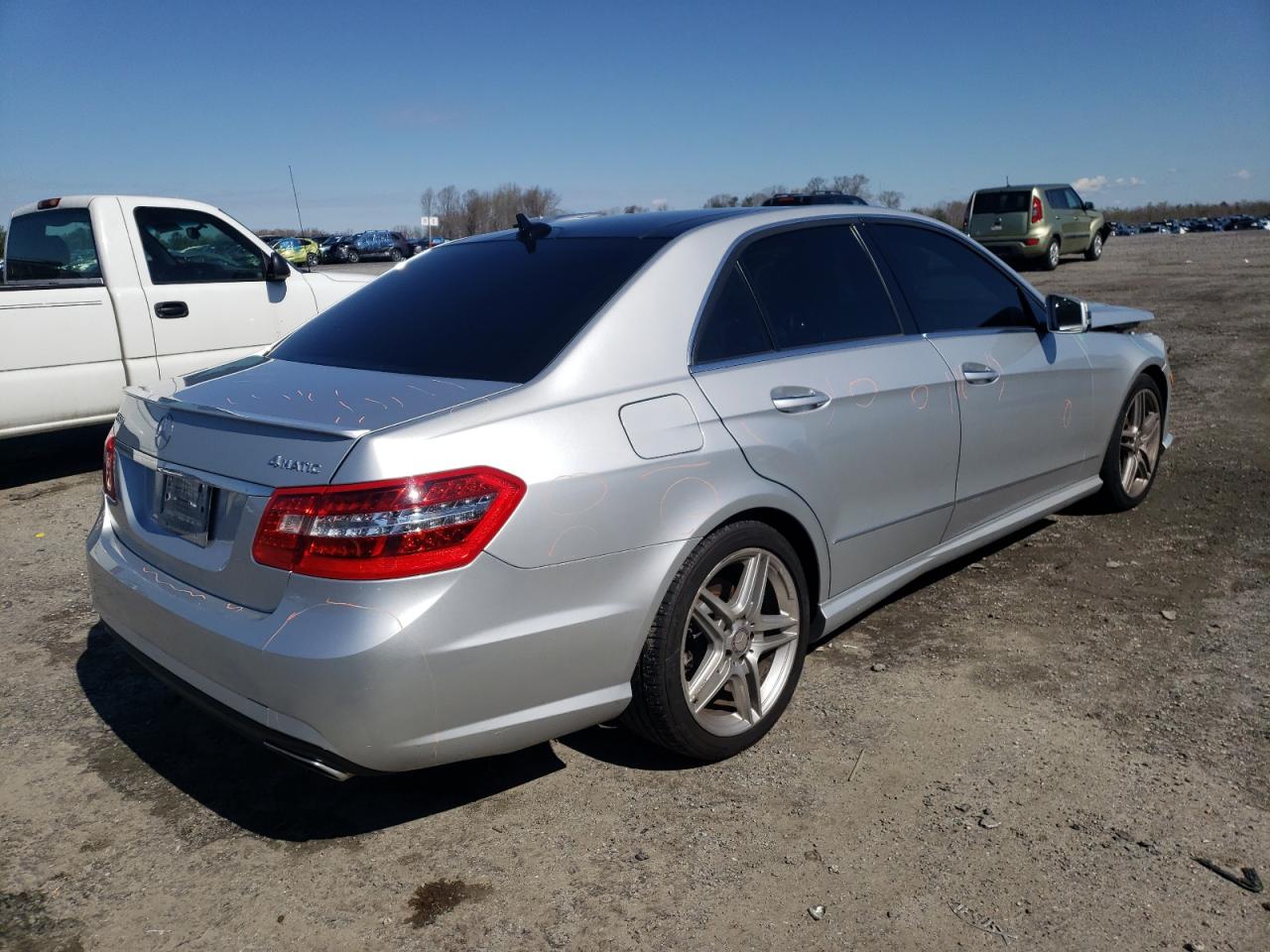Photo 4 from auction – 2013 MERCEDES-BENZ E 350 4MAT with VIN WDDHF8JB5DA694481