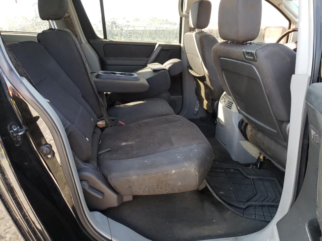 Photo 6 from auction – 2004 NISSAN ARMADA SE with VIN 5N1AA08A64N736007