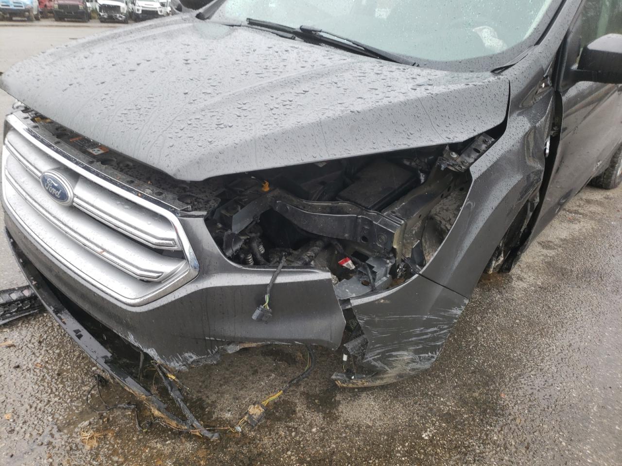 Photo 9 from auction – 2017 FORD ESCAPE SE with VIN 1FMCU0G91HUD37864