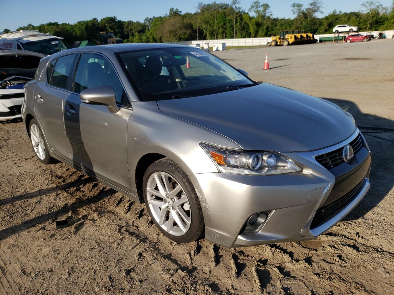 LEXUS CT 200 2017 with VIN JTHKD5BH1H2301985 - Photo from auction