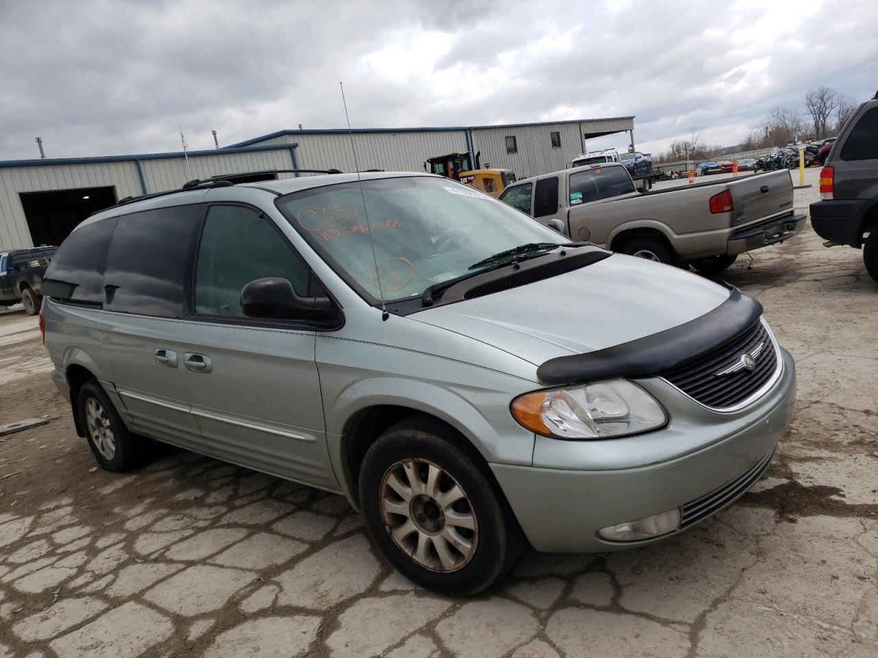 CHRYSLER TOWN & COU 2003 with VIN 2C4GP54L53R298048 - Photo from auction