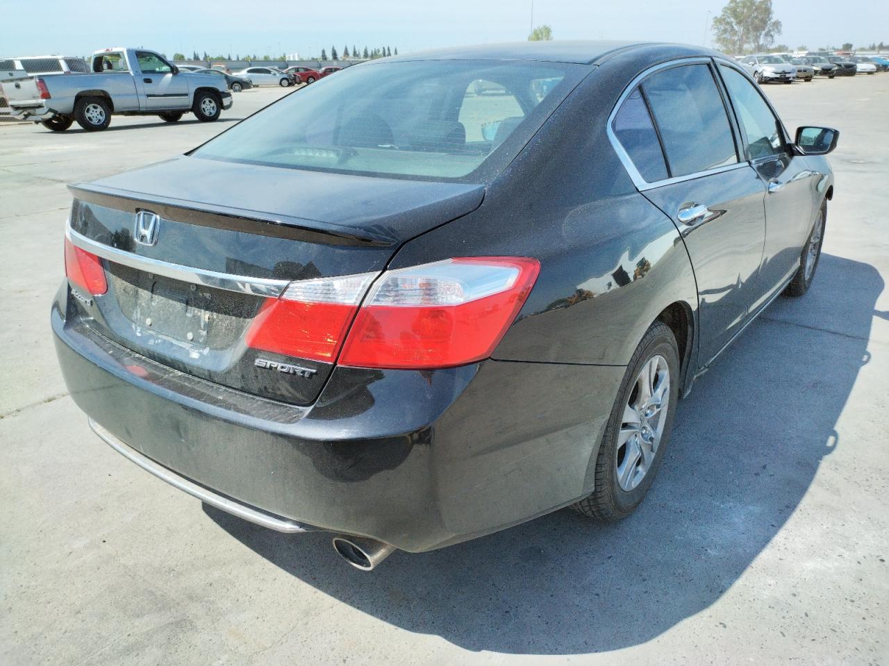 Photo 4 from auction – 2015 HONDA ACCORD SPO with VIN 1HGCR2F54FA142860