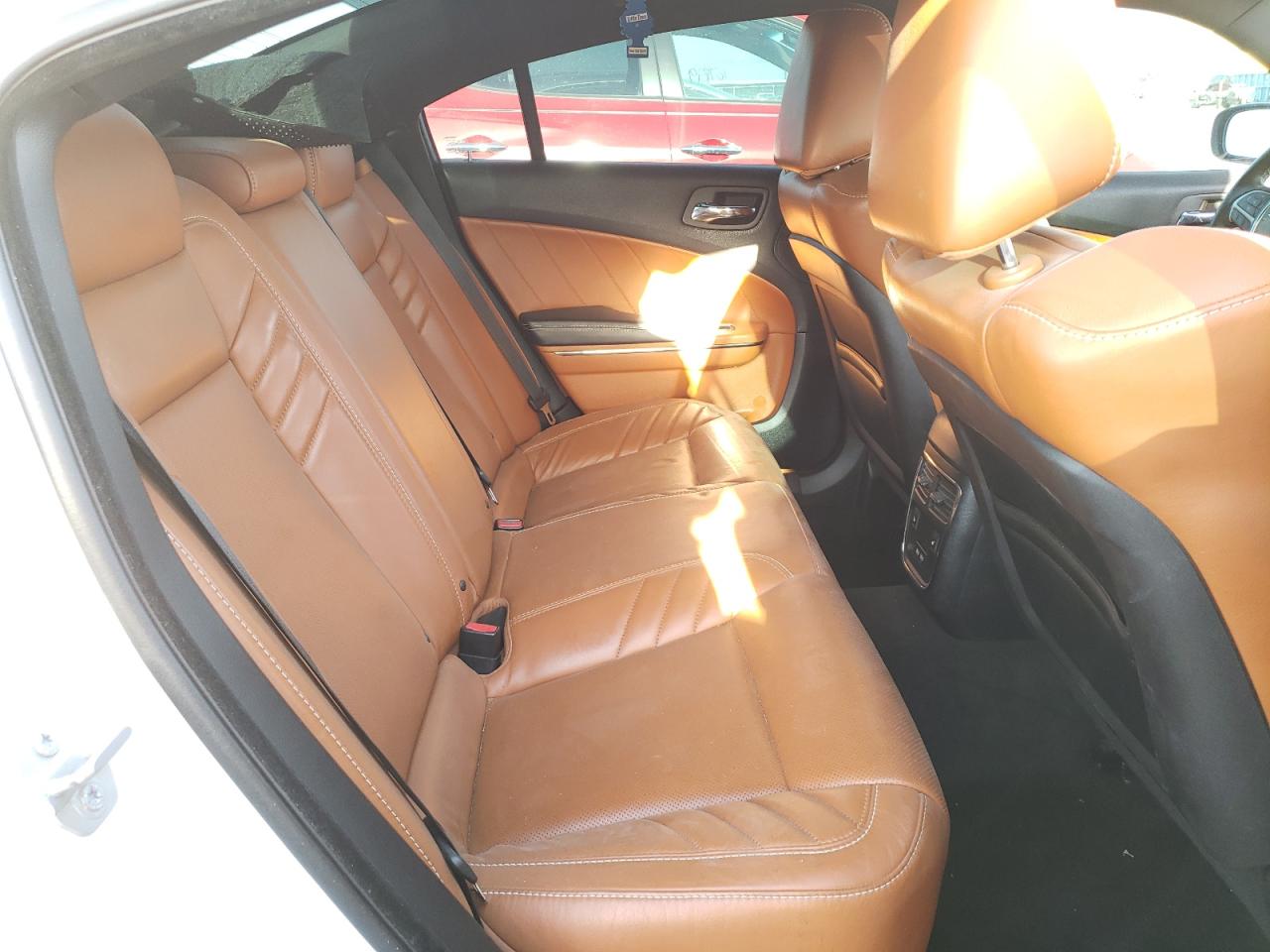 Photo 6 from auction – 2016 DODGE CHARGER SR with VIN 2C3CDXL94GH132337