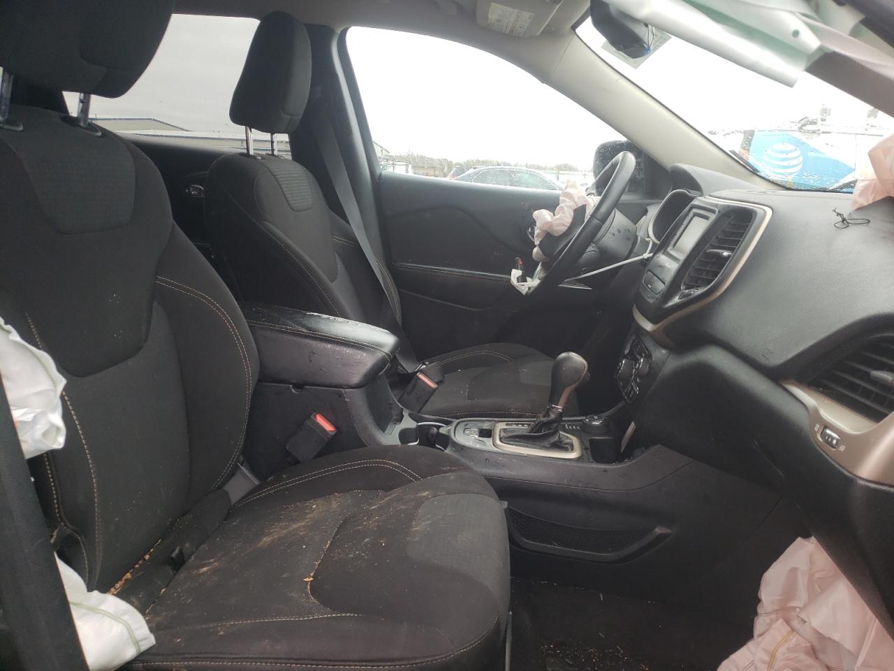 Photo 5 from auction – 2016 JEEP CHEROKEE L with VIN 1C4PJMCB0GW322483