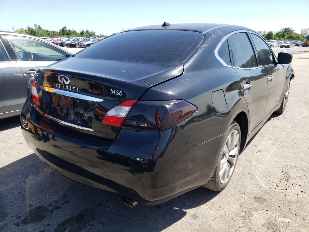 Photo 4 from auction – 2011 INFINITI M56 with VIN JN1AY1AP3BM520738
