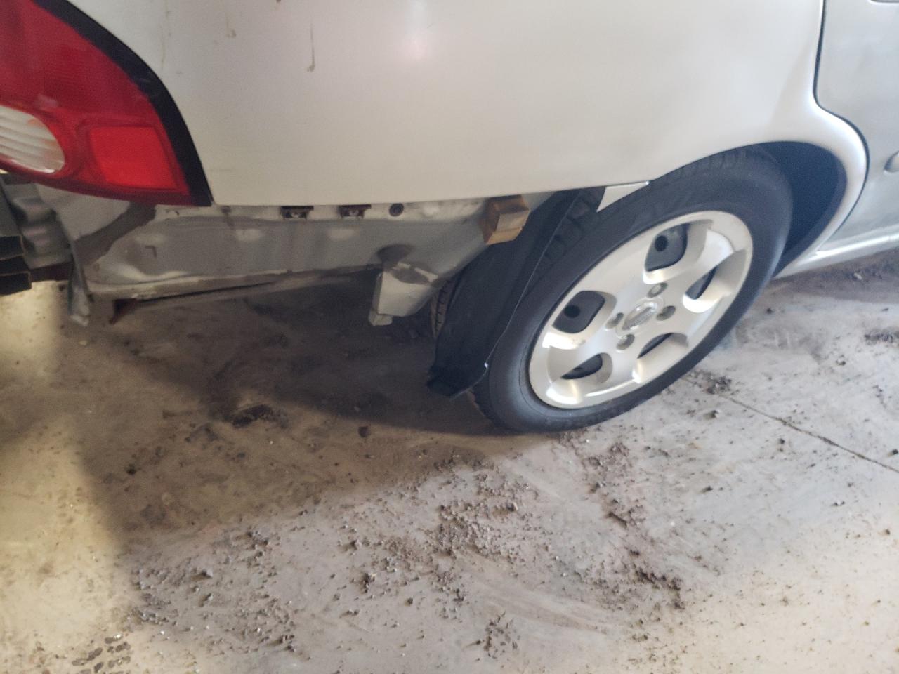 Photo 9 from auction – 2003 NISSAN SENTRA XE with VIN 3N1CB51D63L813052
