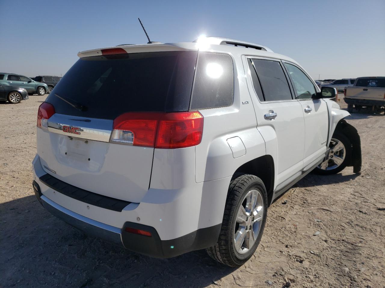 Photo 4 from auction – 2015 GMC TERRAIN SL with VIN 2GKALTEK7F6107929