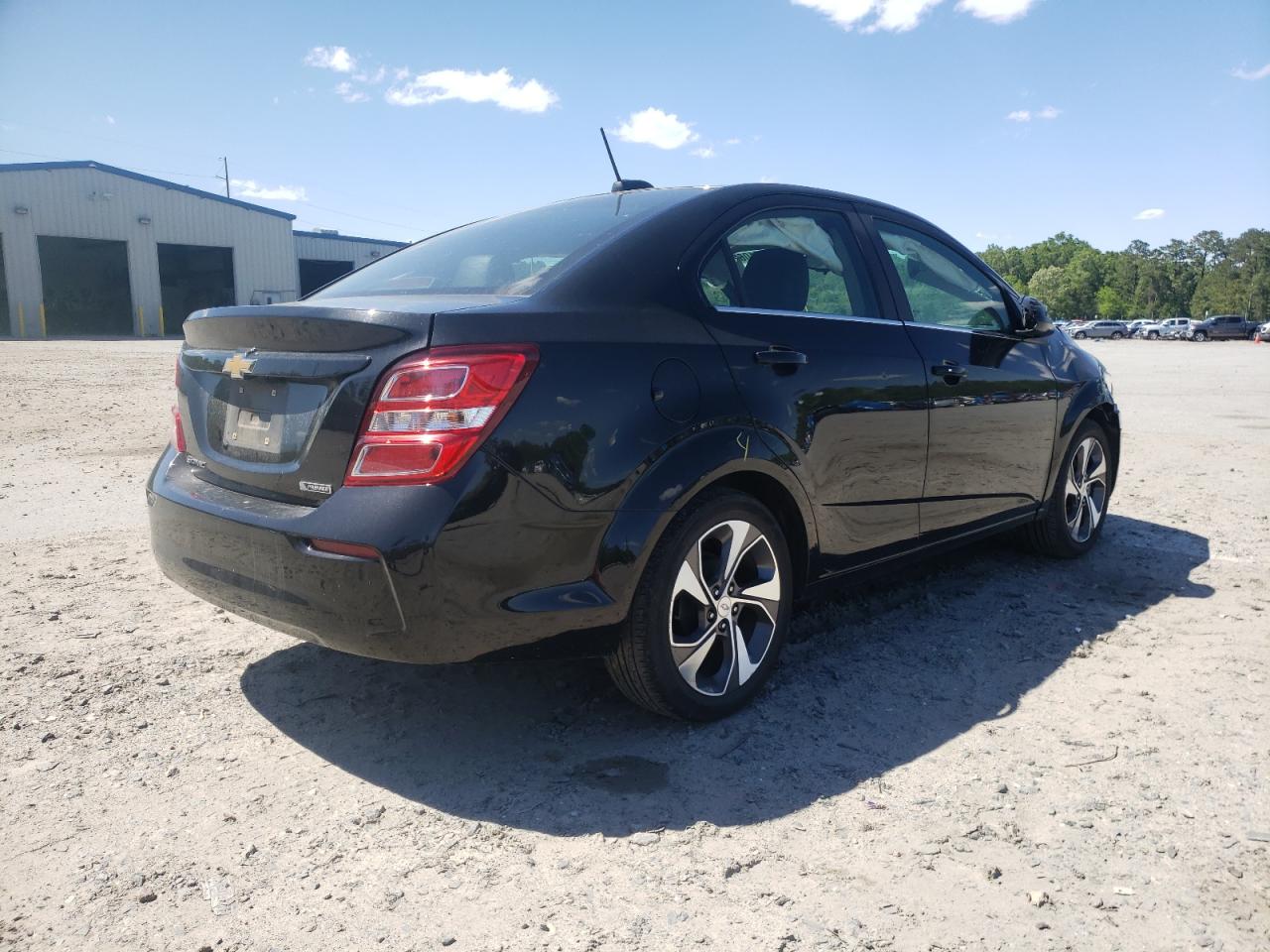 Photo 4 from auction – 2019 CHEVROLET SONIC PREM with VIN 1G1JF5SBXK4123937