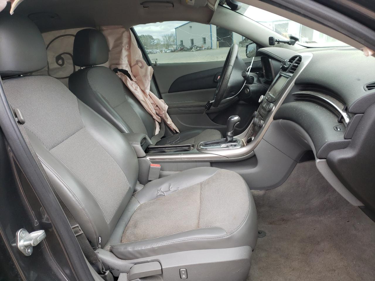 Photo 5 from auction – 2013 CHEVROLET MALIBU 1LT with VIN 1G11D5SR9DF242718