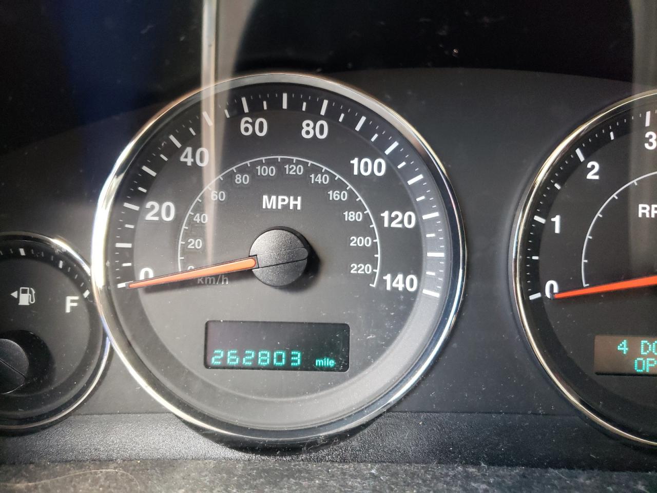 Photo 8 from auction – 2007 JEEP COMMANDER with VIN 1J8HG48K67C567360