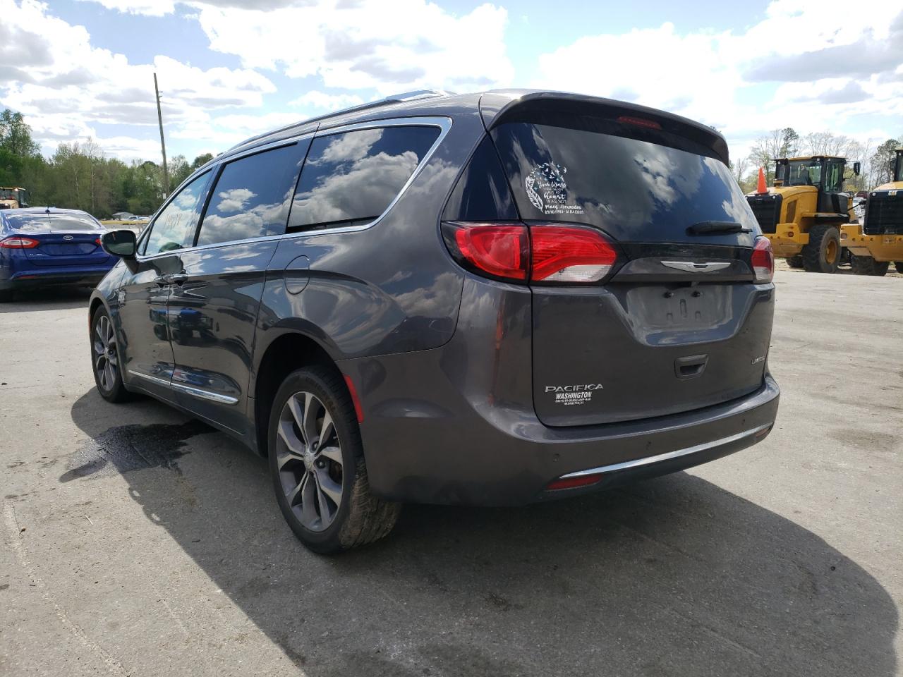 Photo 3 from auction – 2017 CHRYSLER PACIFICA with VIN 2C4RC1GG7HR822092