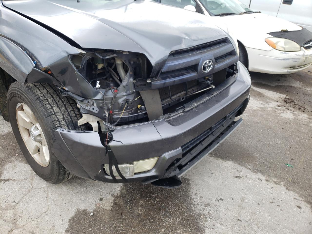 Photo 9 from auction – 2004 TOYOTA 4RUNNER SR with VIN JTEZU14R240030564