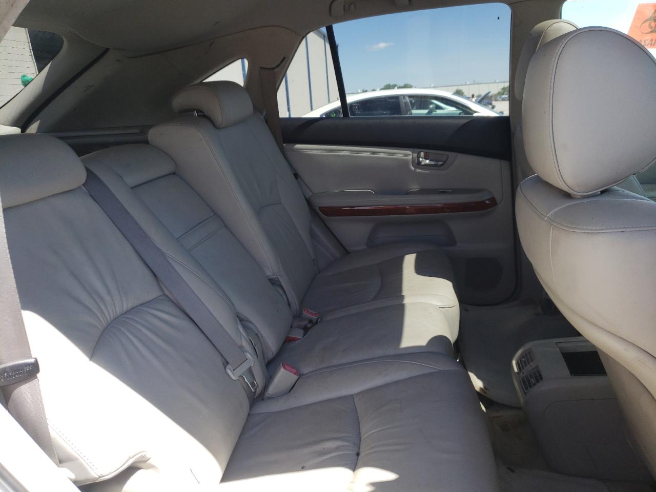 Photo 6 from auction – 2004 LEXUS RX 330 with VIN JTJHA31U740048424