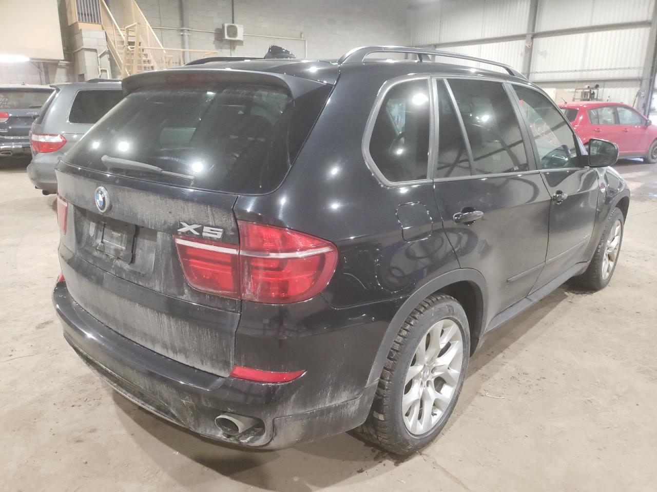 Photo 4 from auction – 2013 BMW X5 XDRIVE3 with VIN 5UXZV4C50D0B13087