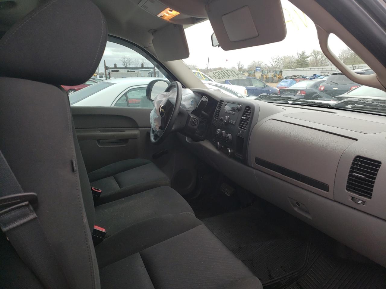 Photo 5 from auction – 2013 CHEVROLET SILVERADO with VIN 1GCNCPEX2DZ411591