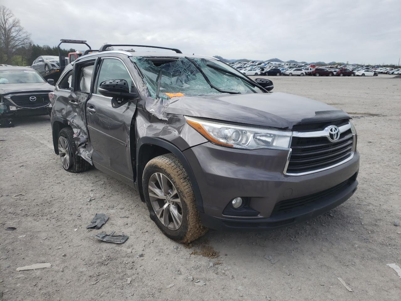 TOYOTA HIGHLANDER 2015 with VIN 5TDJKRFH8FS192161 - Photo from auction