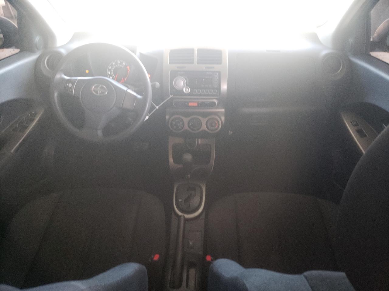 Photo 9 from auction – 2011 TOYOTA SCION XD with VIN JTKKU4B49B1010102