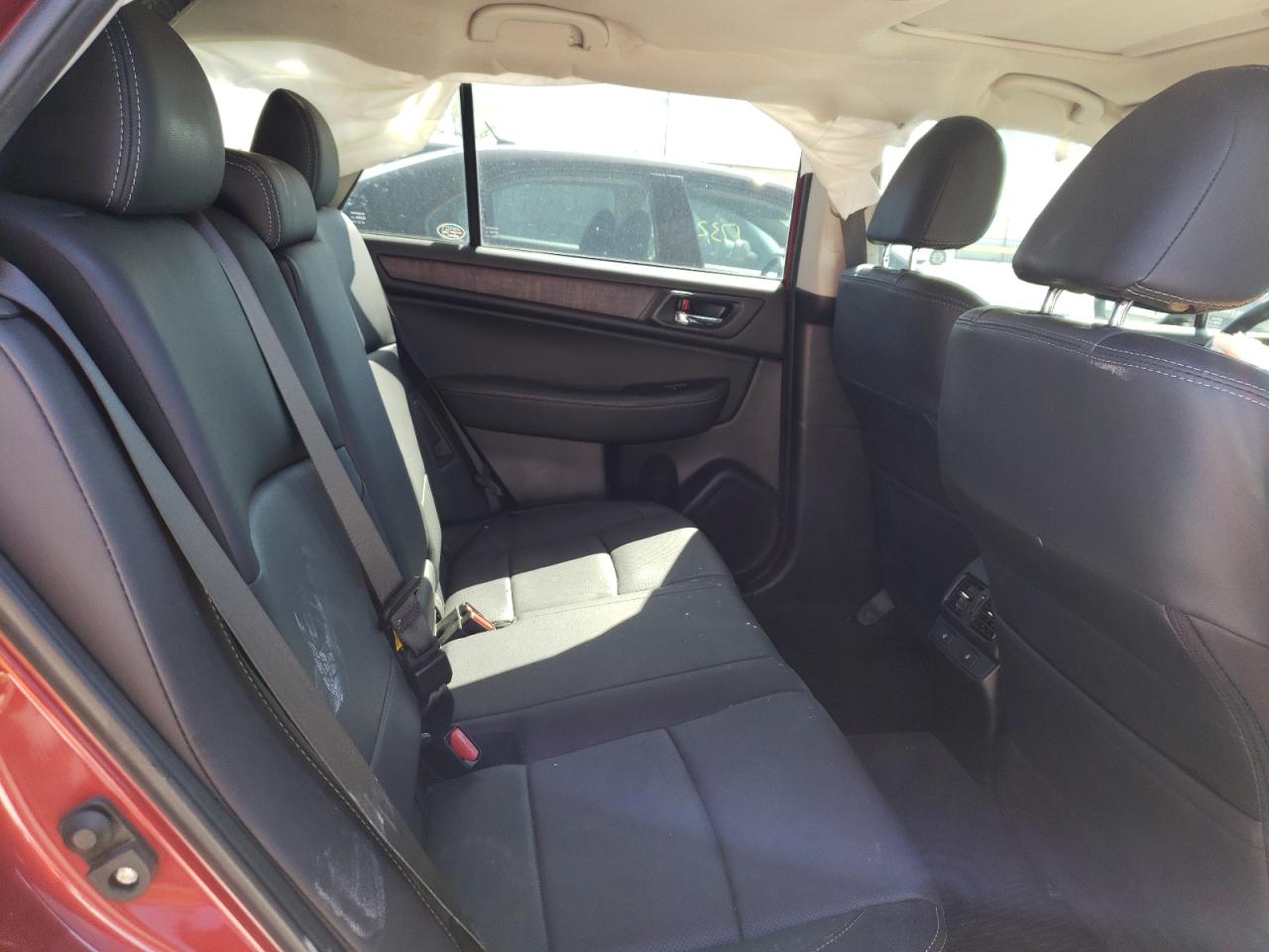Photo 6 from auction – 2017 SUBARU OUTBACK 3. with VIN 4S4BSENC8H3405886