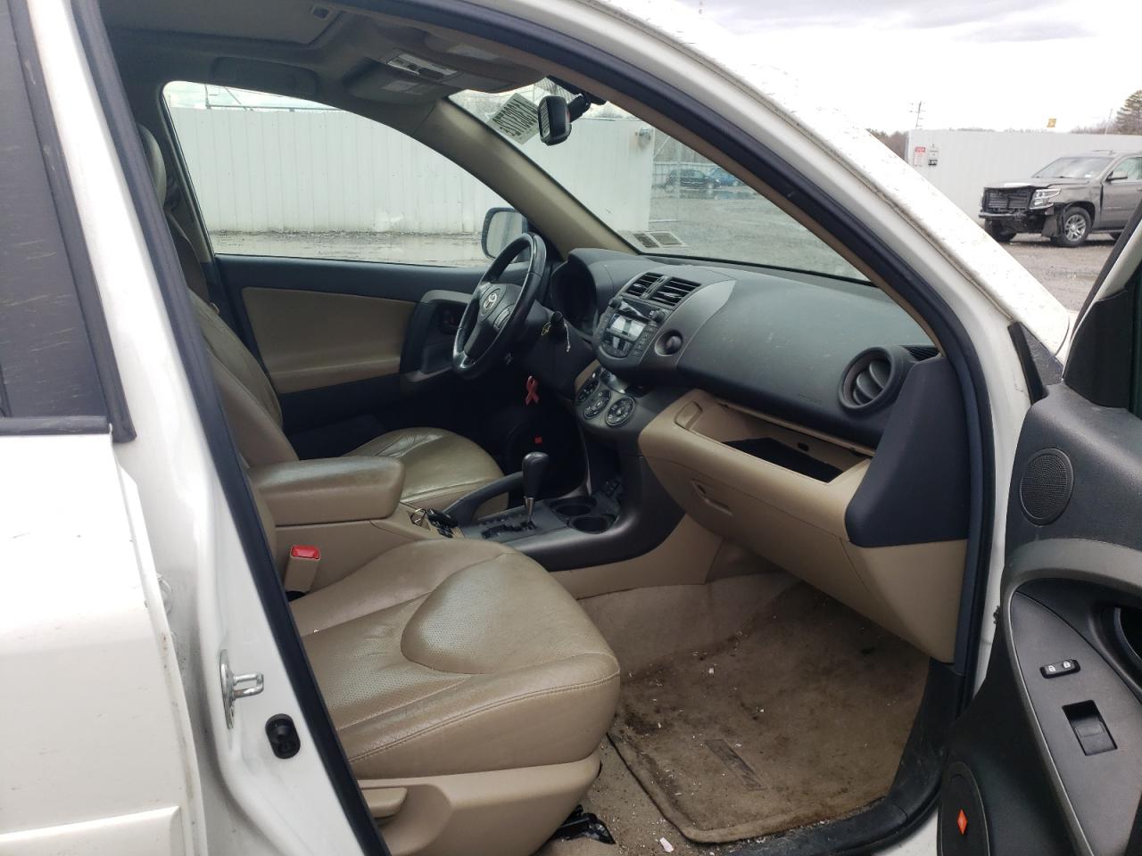 Photo 5 from auction – 2010 TOYOTA RAV4 LIMIT with VIN 2T3DK4DV5AW035073