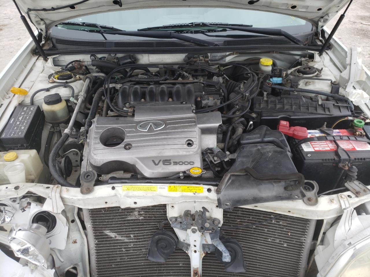 Photo 7 from auction – 2000 INFINITI I30 with VIN JNKCA31A3YT113680
