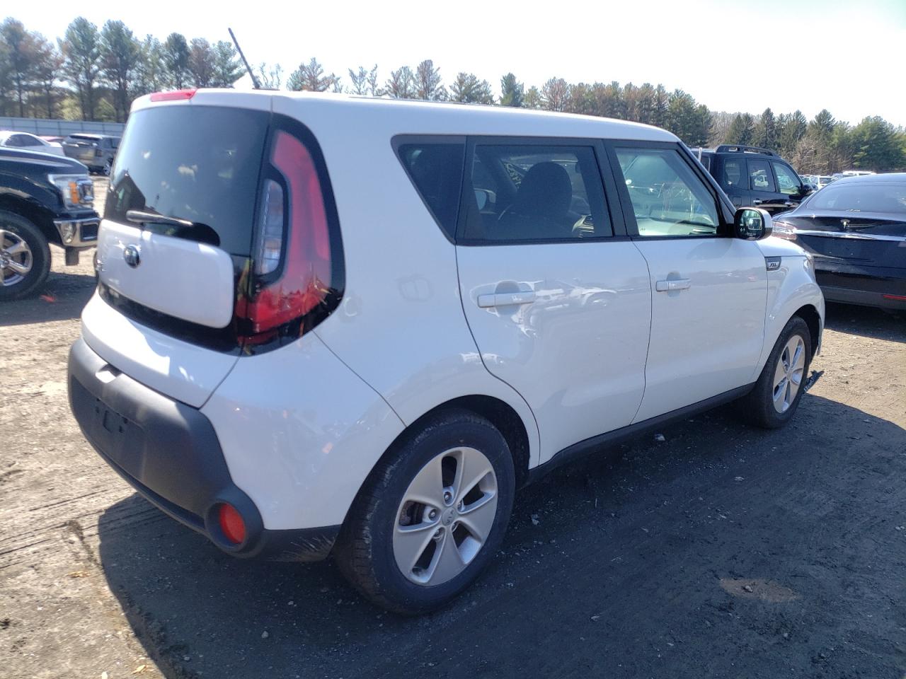 Photo 4 from auction – 2016 KIA SOUL with VIN KNDJN2A25G7857675