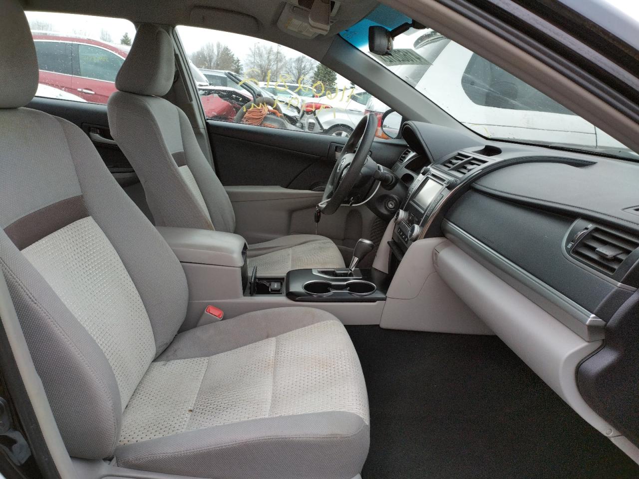 Photo 5 from auction – 2013 TOYOTA CAMRY L with VIN 4T4BF1FK0DR306041